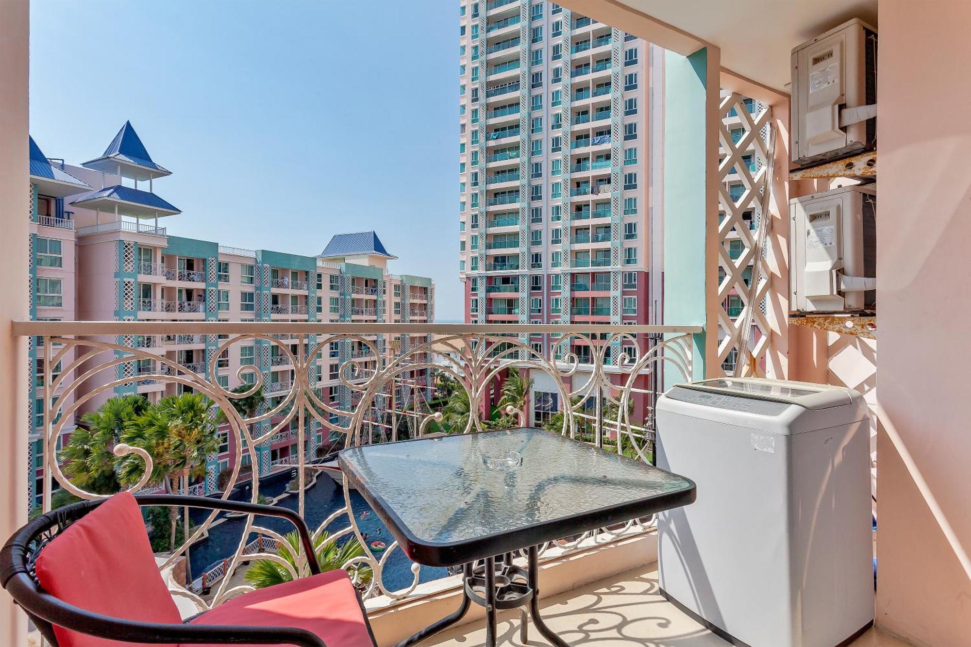 Grande Carribean L Family Stay L Pattaya L Luxury Views & Comfort Стая снимка